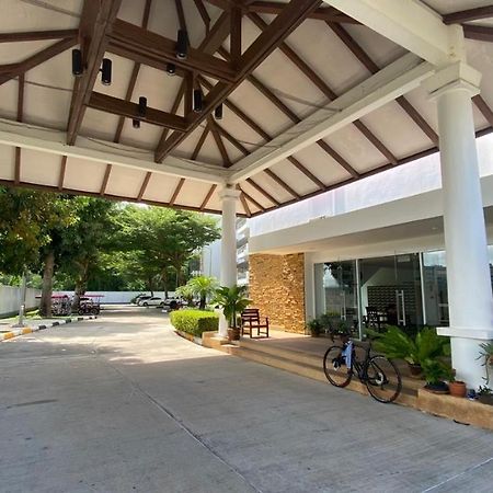 Seaview Beachfront Maephim Beach A12 A13 Rayong Exterior foto